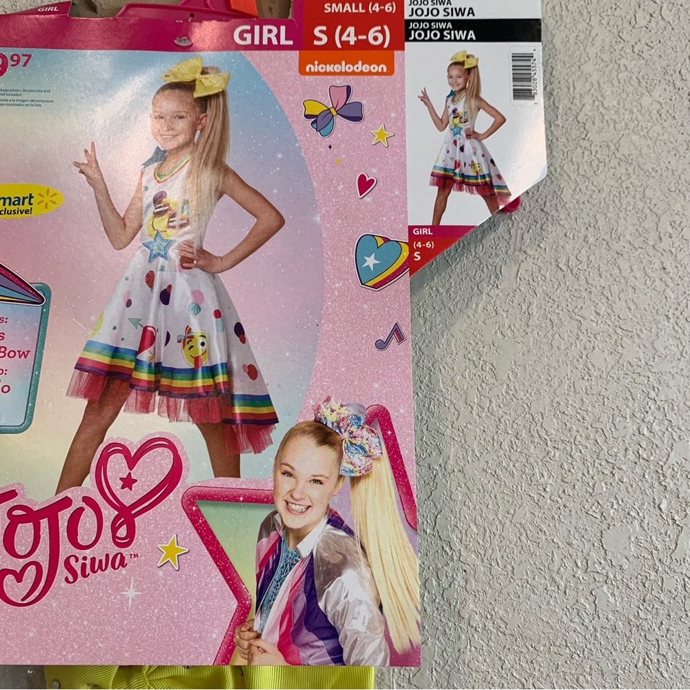 Jojo Siwa Halloween costume